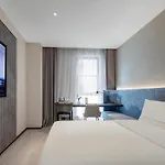 Shanghai Bund Jinling East Road Light Residence Hotel